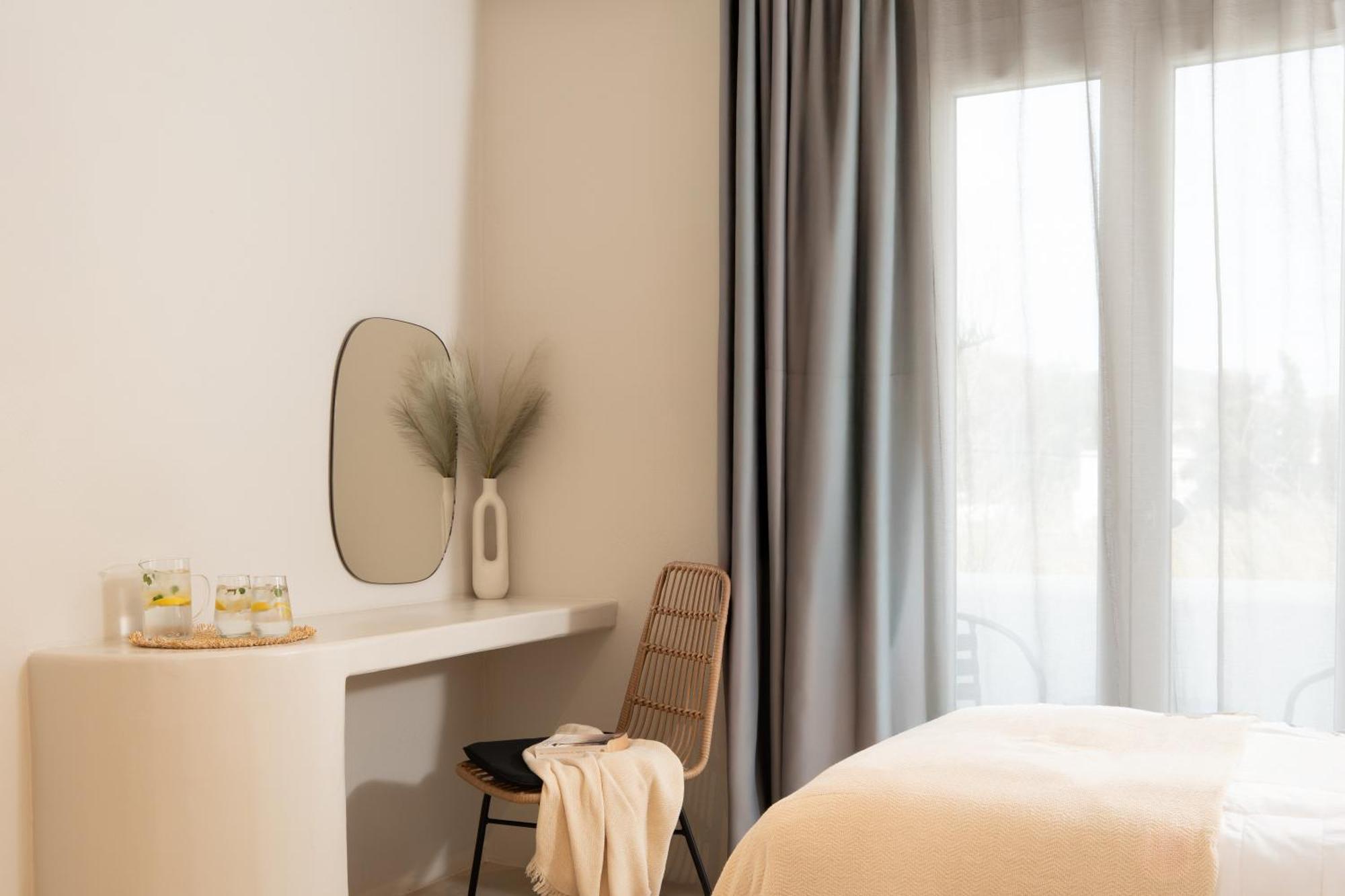 Paridian Elegant Living Hotel Парос Екстериор снимка